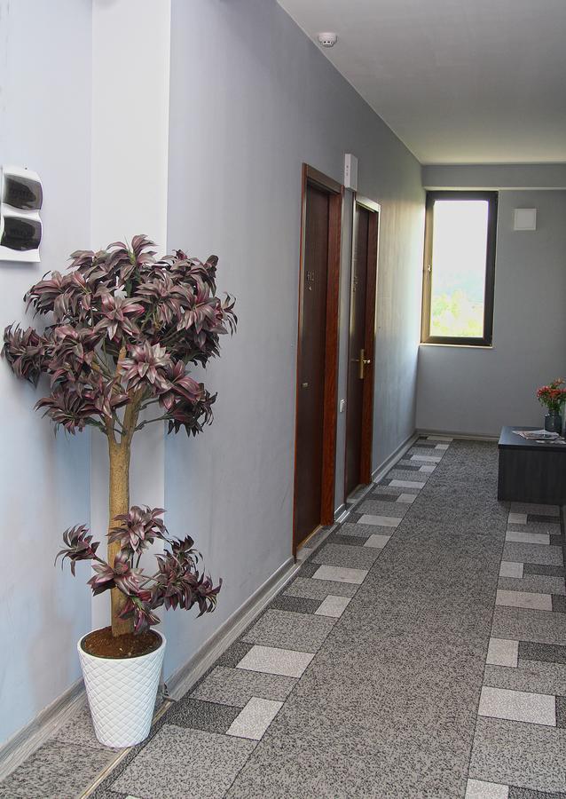 Hotel Rogalux Blue Tbilisi Exterior foto